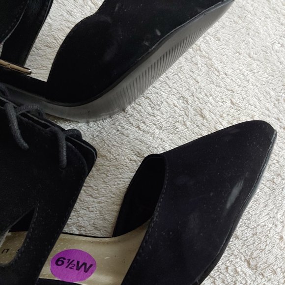 NWT MADDEN GIRL Faux Suede Lace-Up Ankle Cuff Bootie Heels - Picture 6 of 7